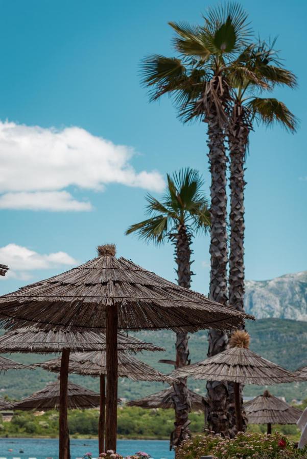Aquata Apartments Tivat Exteriör bild